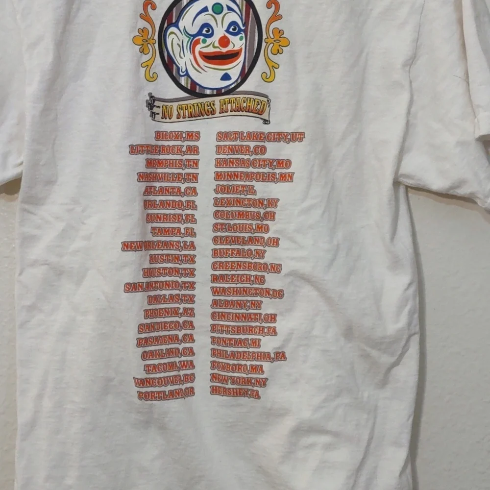 VINTAGE SLIGHTLY USED NSYNC NO STRINGS ATTACHED CONCERT TSHIRT 2000 SIZE S - Picture 8 of 9